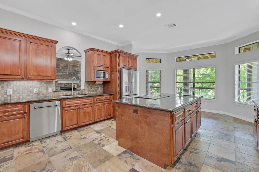 270 Lake Grove Drive Coldspring, TX 77331