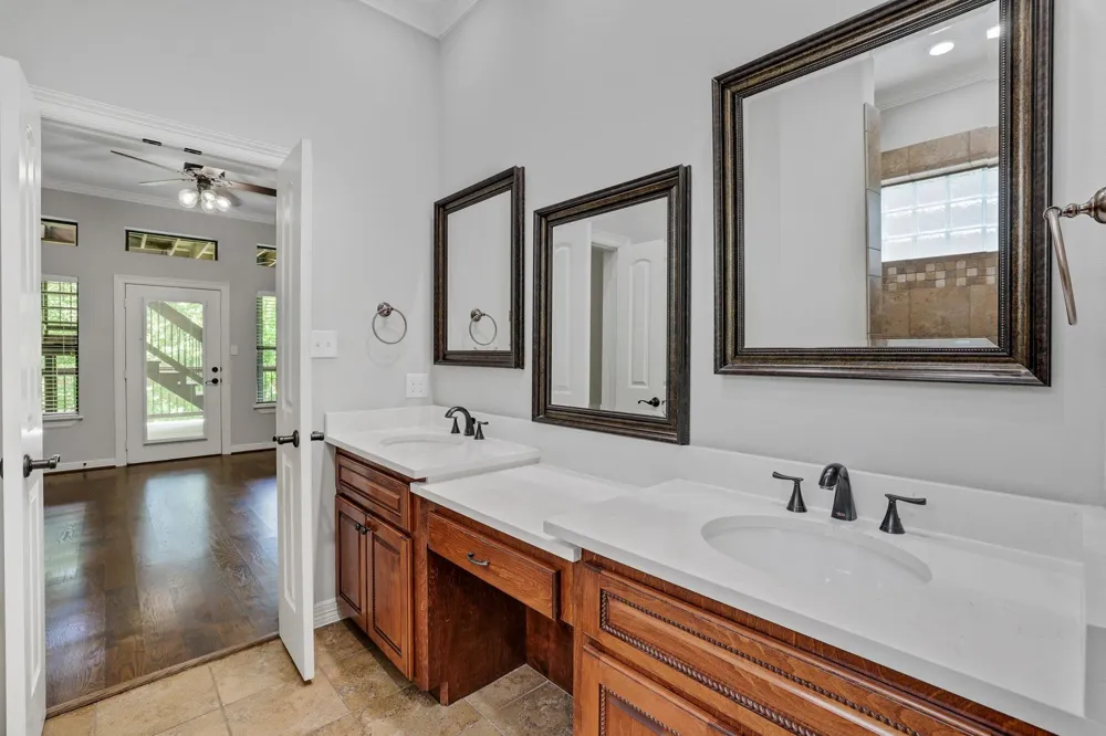 270 Lake Grove Drive Coldspring, TX 77331