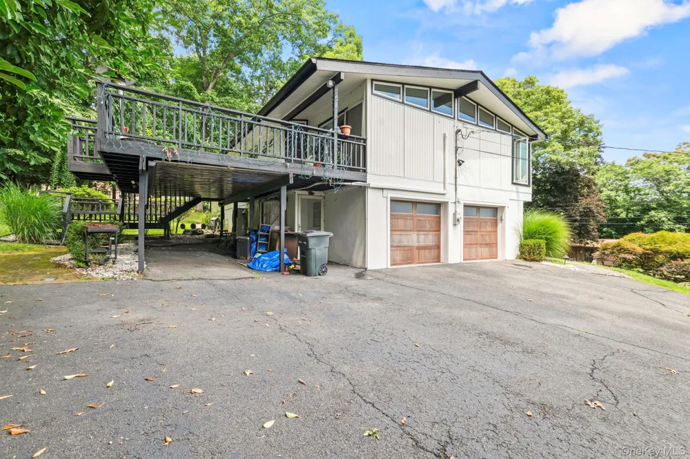 25 Ackerman Avenue Airmont, NY 10901