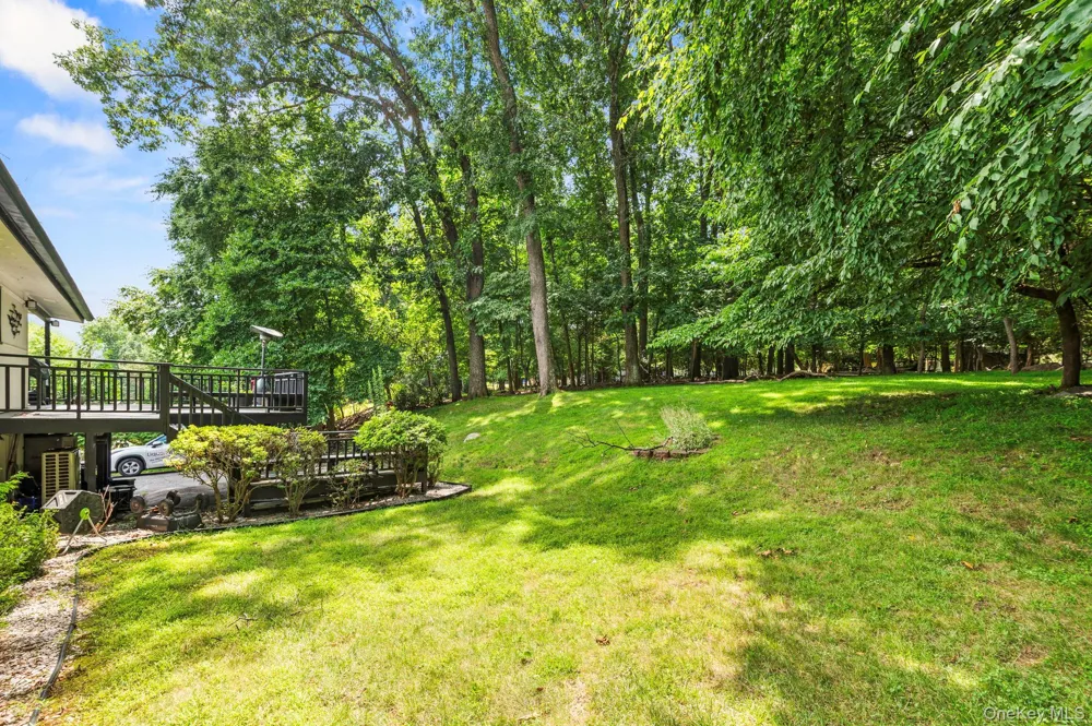 25 Ackerman Avenue Airmont, NY 10901