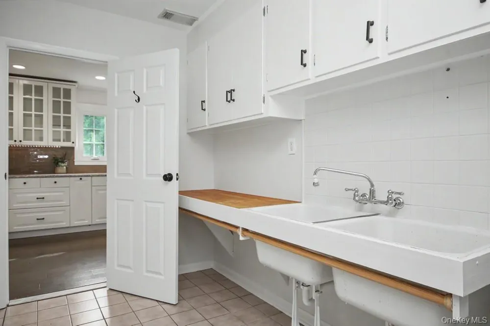 17 Talbot Avenue Beacon, NY 12508