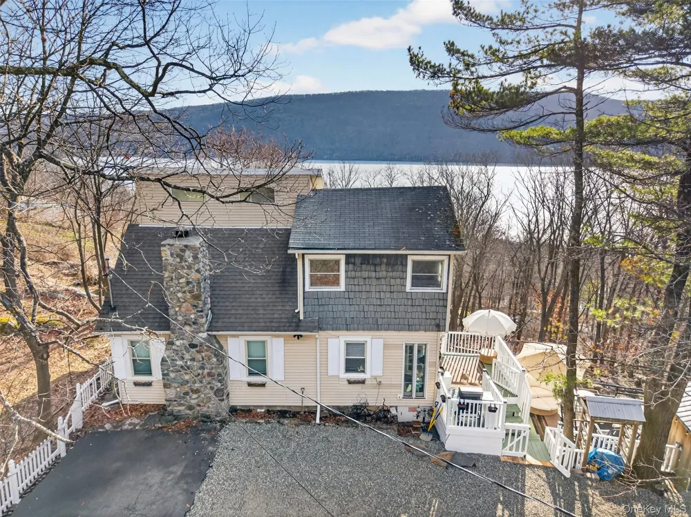 173 Brook Trail Greenwood Lake, NY 10925