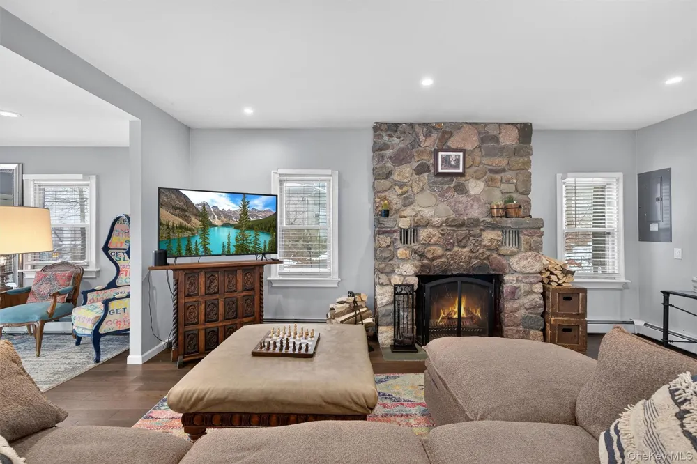 173 Brook Trail Greenwood Lake, NY 10925