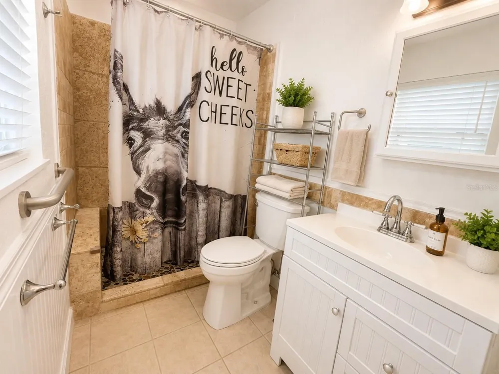 1004 DARTMOUTH DRIVE Bradenton, FL 34207