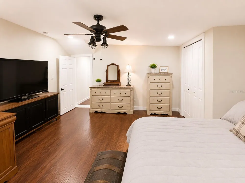 1004 DARTMOUTH DRIVE Bradenton, FL 34207