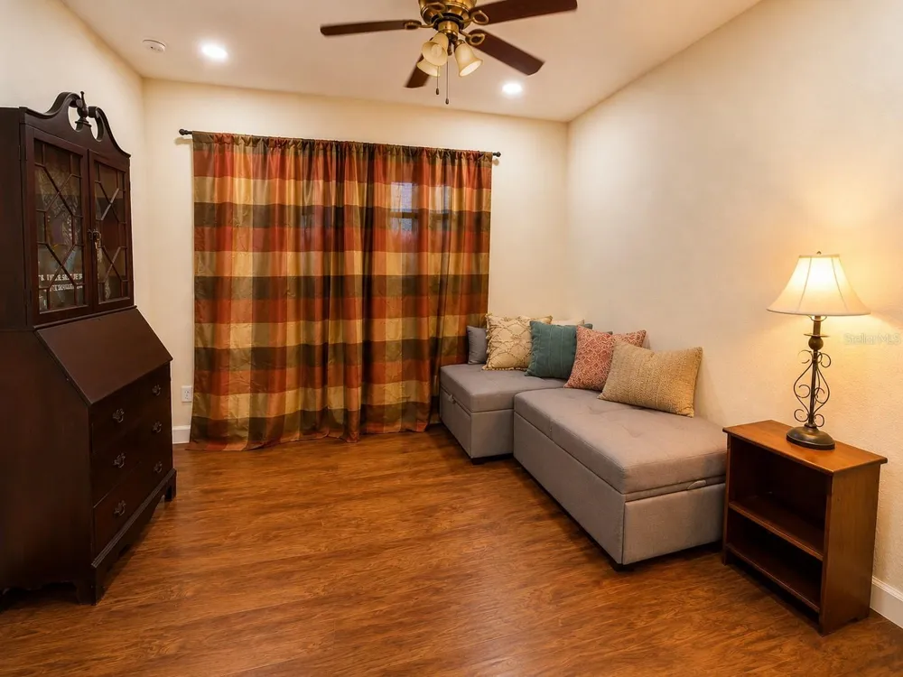 1004 DARTMOUTH DRIVE Bradenton, FL 34207