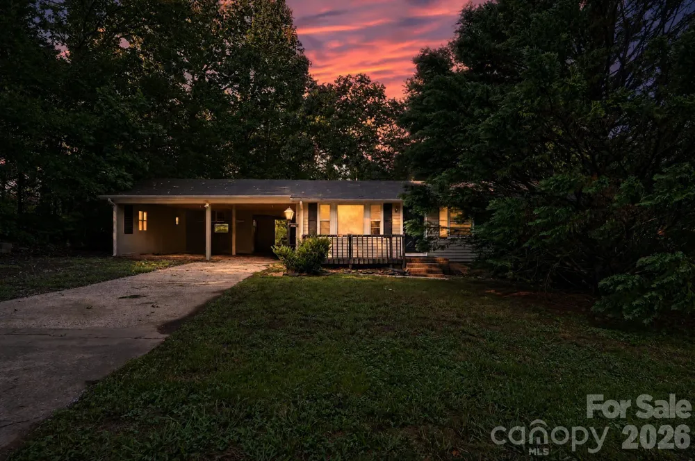 607 Texas Trail Dallas, NC 28034