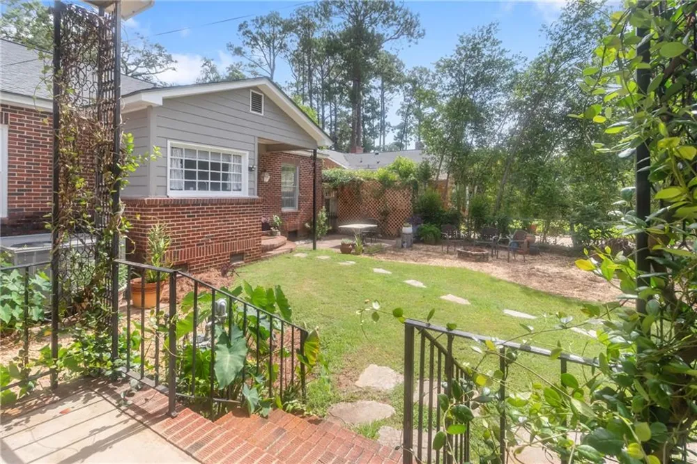 910 6th Avenue Albany, GA 31701