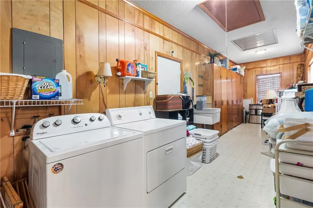 910 6th Avenue Albany, GA 31701