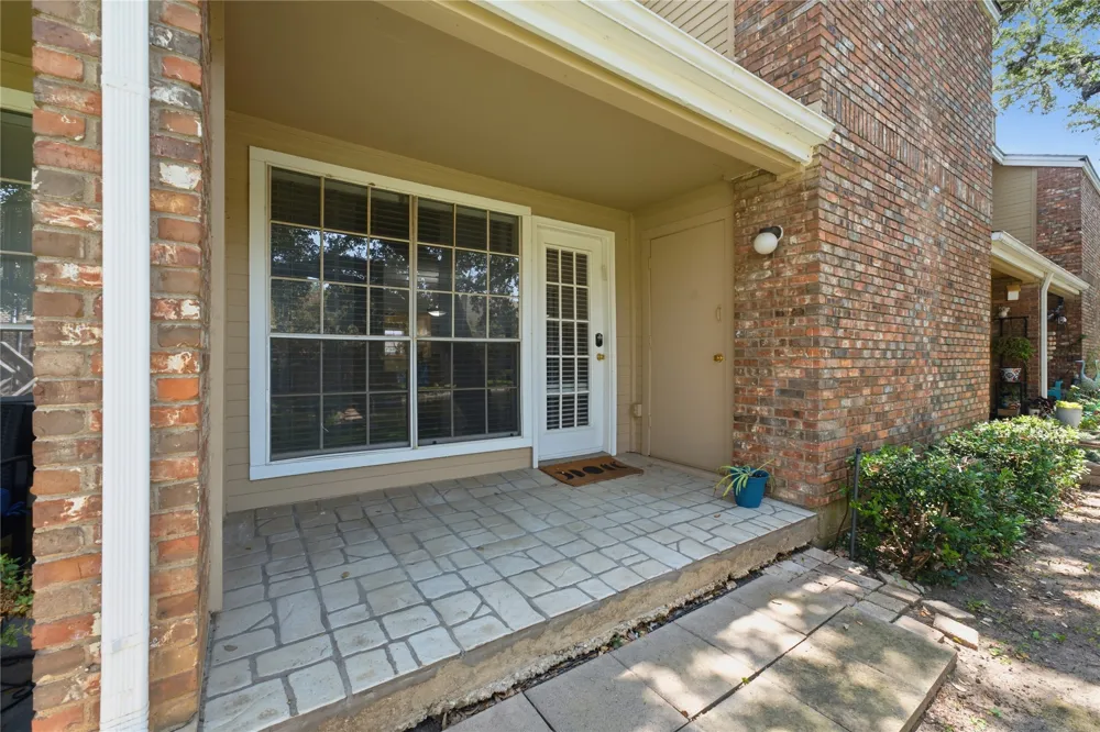 3550 Country Square Drive #505 Carrollton, TX 75006