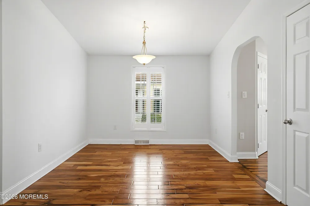 9 Rocky Hill Road Manahawkin, NJ 08050
