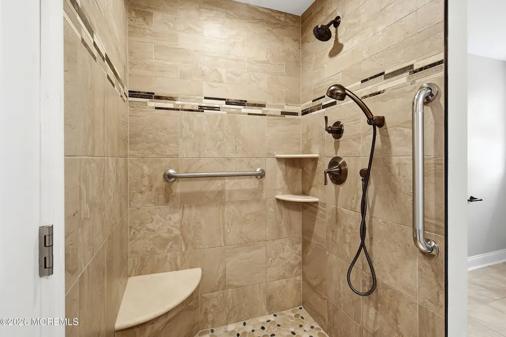 9 Rocky Hill Road Manahawkin, NJ 08050