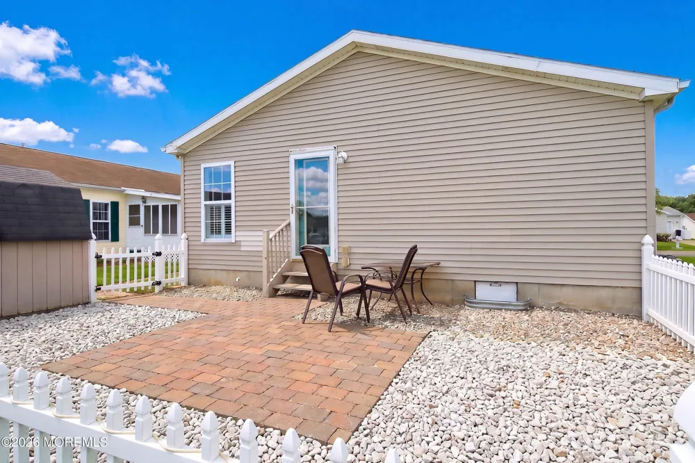 9 Rocky Hill Road Manahawkin, NJ 08050