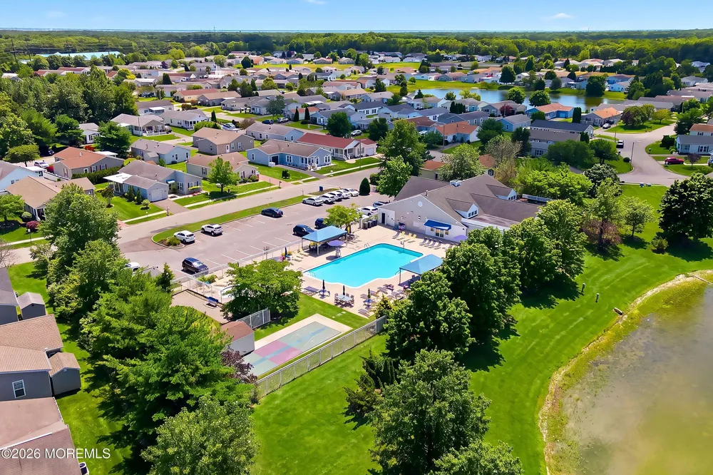 9 Rocky Hill Road Manahawkin, NJ 08050