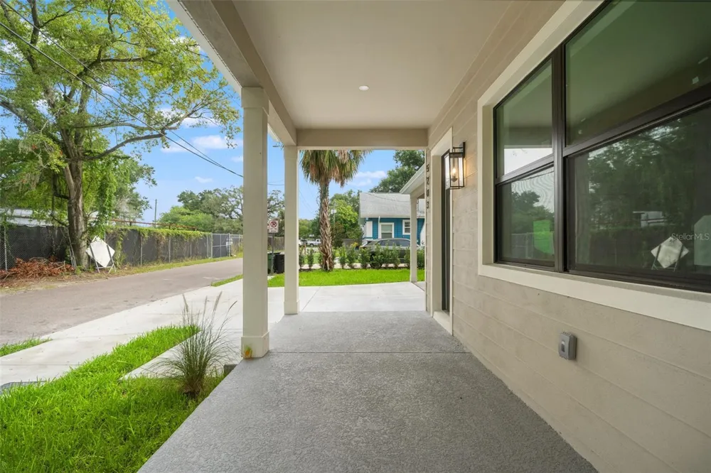 5203 9TH STREET Tampa, FL 33603