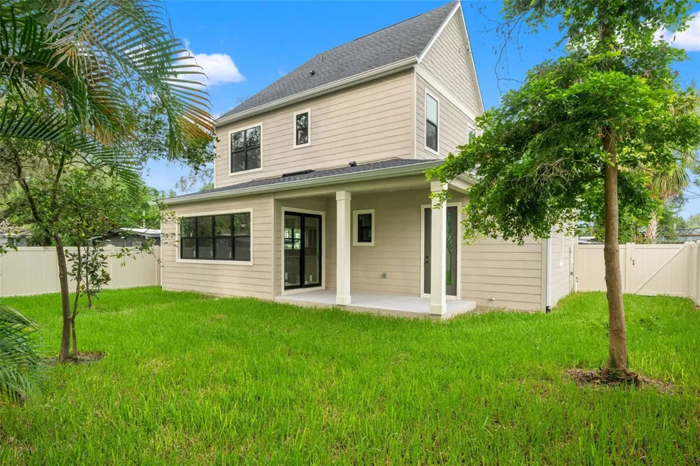 5203 9TH STREET Tampa, FL 33603