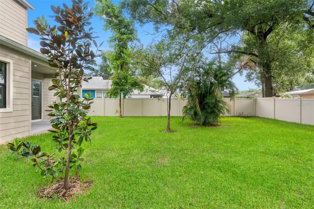5203 9TH STREET Tampa, FL 33603