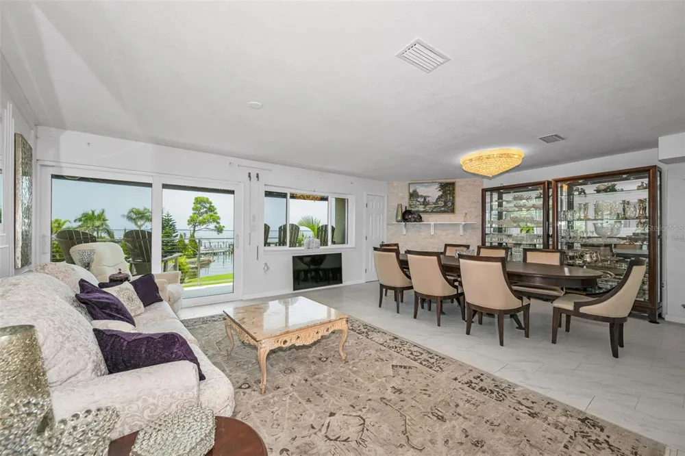 433 S PAULA DRIVE #32 Dunedin, FL 34698