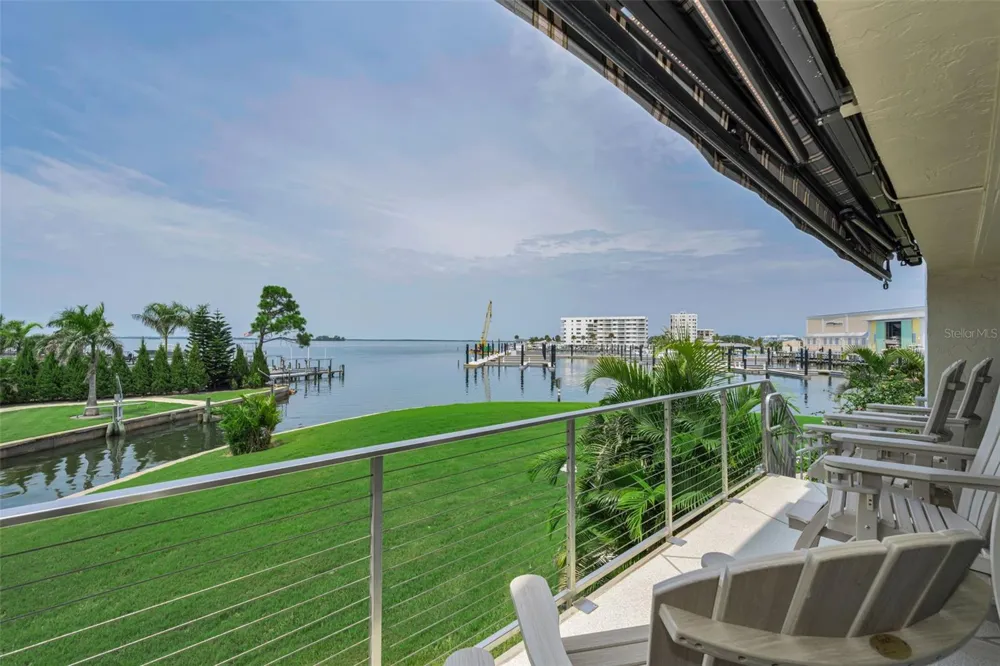 433 S PAULA DRIVE #32 Dunedin, FL 34698