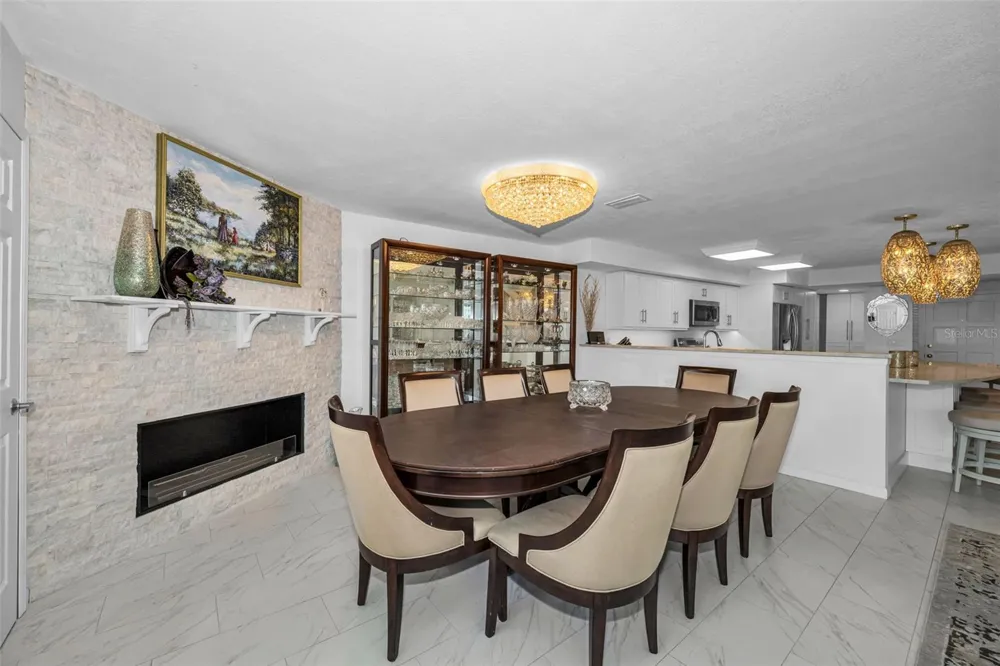 433 S PAULA DRIVE #32 Dunedin, FL 34698