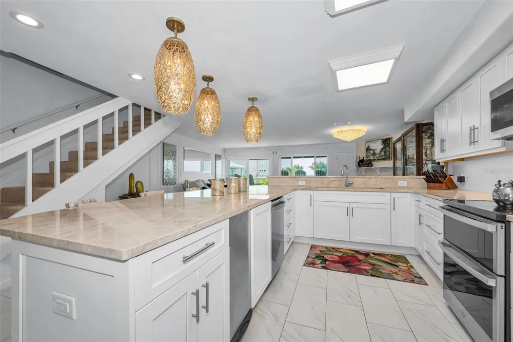 433 S PAULA DRIVE #32 Dunedin, FL 34698