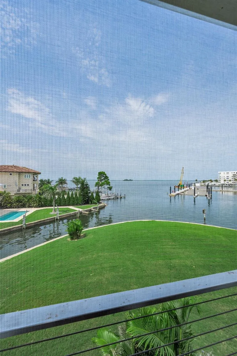 433 S PAULA DRIVE #32 Dunedin, FL 34698