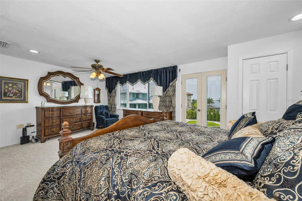 433 S PAULA DRIVE #32 Dunedin, FL 34698