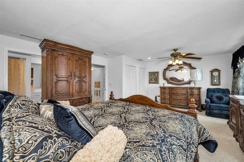 433 S PAULA DRIVE #32 Dunedin, FL 34698