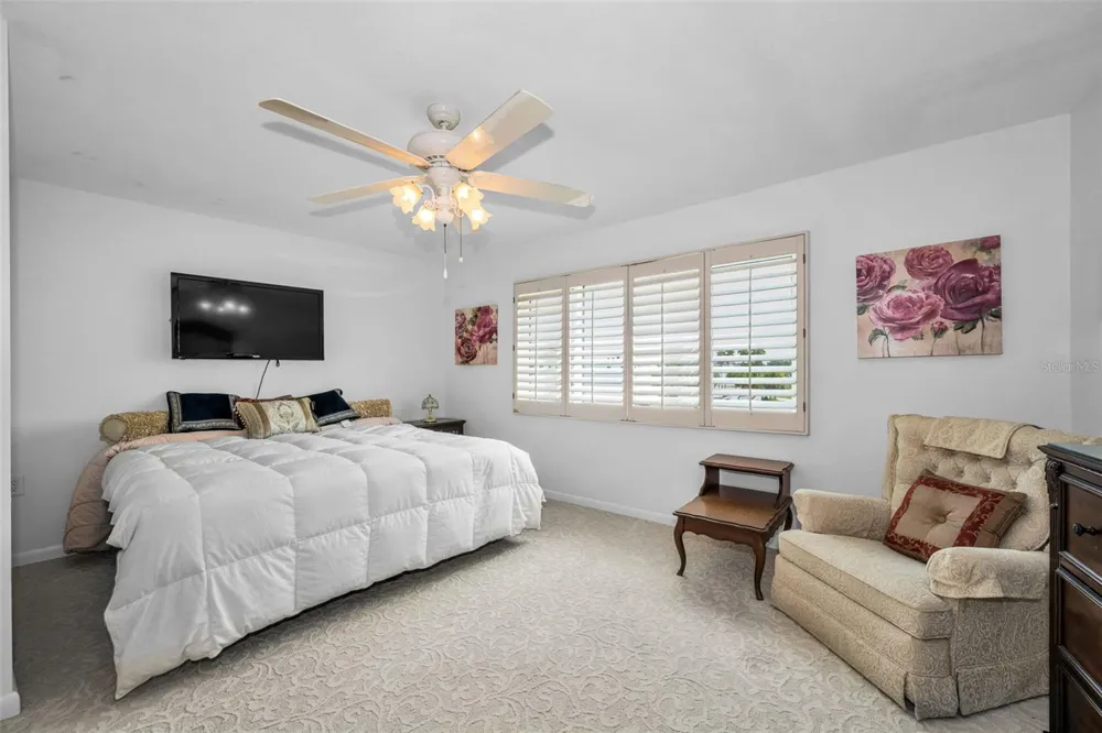 433 S PAULA DRIVE #32 Dunedin, FL 34698