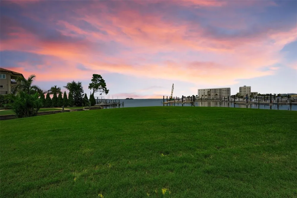 433 S PAULA DRIVE #32 Dunedin, FL 34698