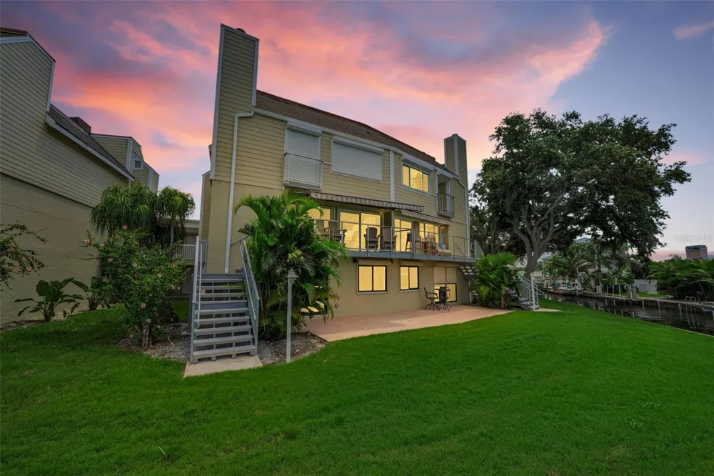433 S PAULA DRIVE #32 Dunedin, FL 34698