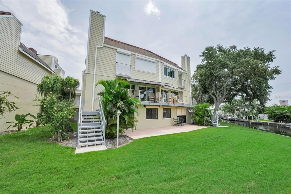 433 S PAULA DRIVE #32 Dunedin, FL 34698