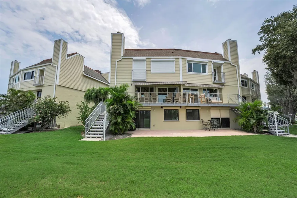 433 S PAULA DRIVE #32 Dunedin, FL 34698