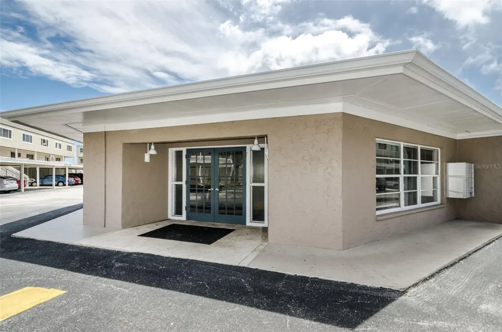 433 S PAULA DRIVE #32 Dunedin, FL 34698