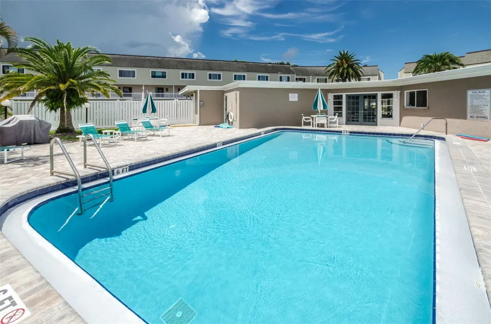 433 S PAULA DRIVE #32 Dunedin, FL 34698