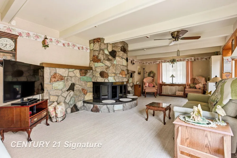 2961 Johns Drive Saginaw Charter Township, MI 48603