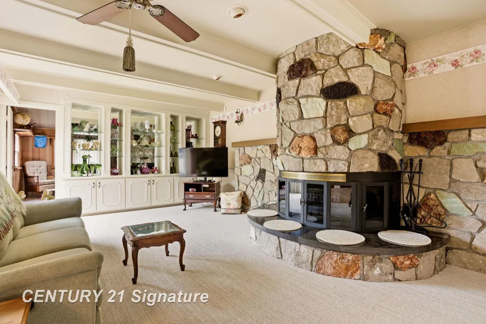 2961 Johns Drive Saginaw Charter Township, MI 48603