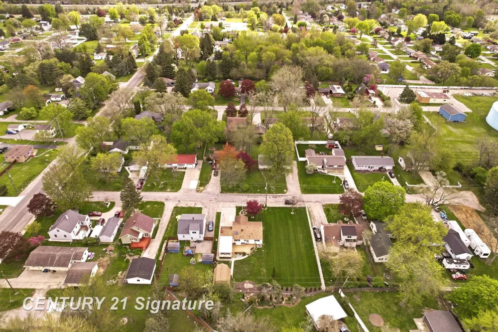 2961 Johns Drive Saginaw Charter Township, MI 48603
