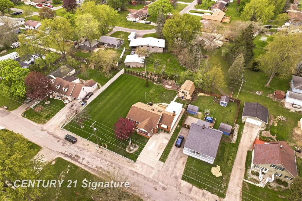 2961 Johns Drive Saginaw Charter Township, MI 48603