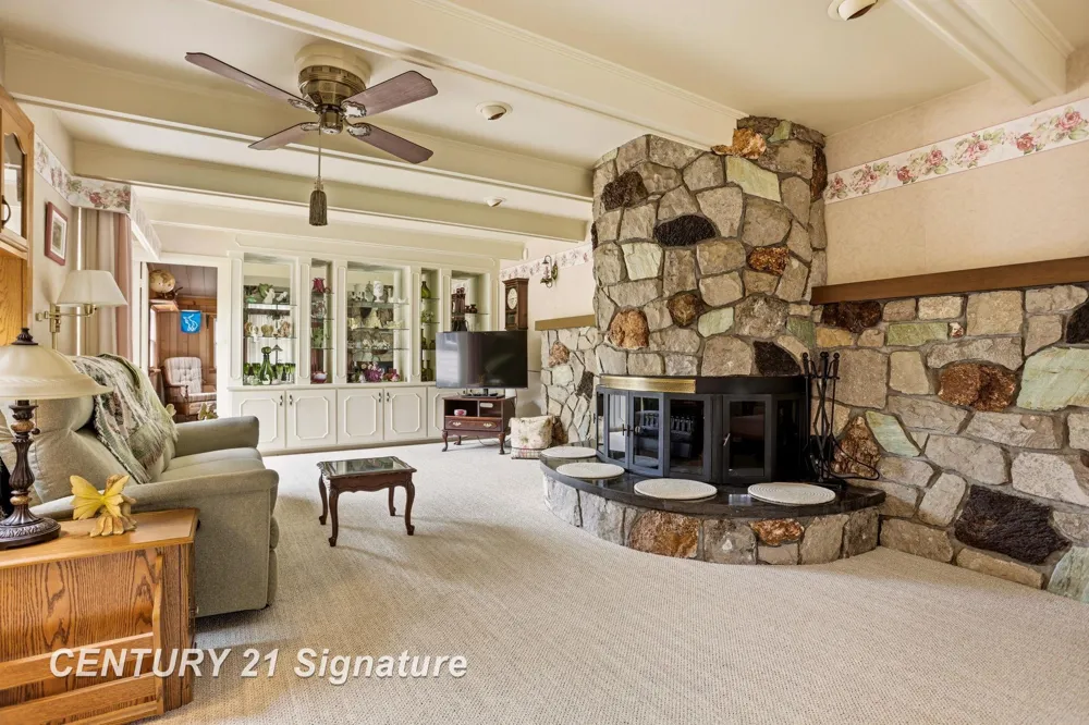 2961 Johns Drive Saginaw Charter Township, MI 48603