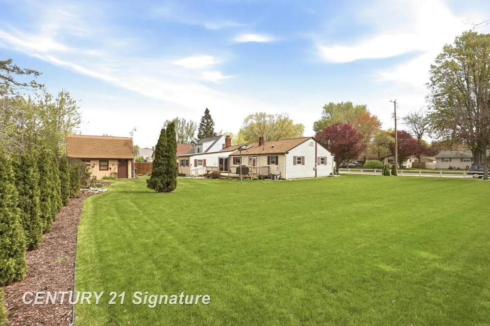 2961 Johns Drive Saginaw Charter Township, MI 48603