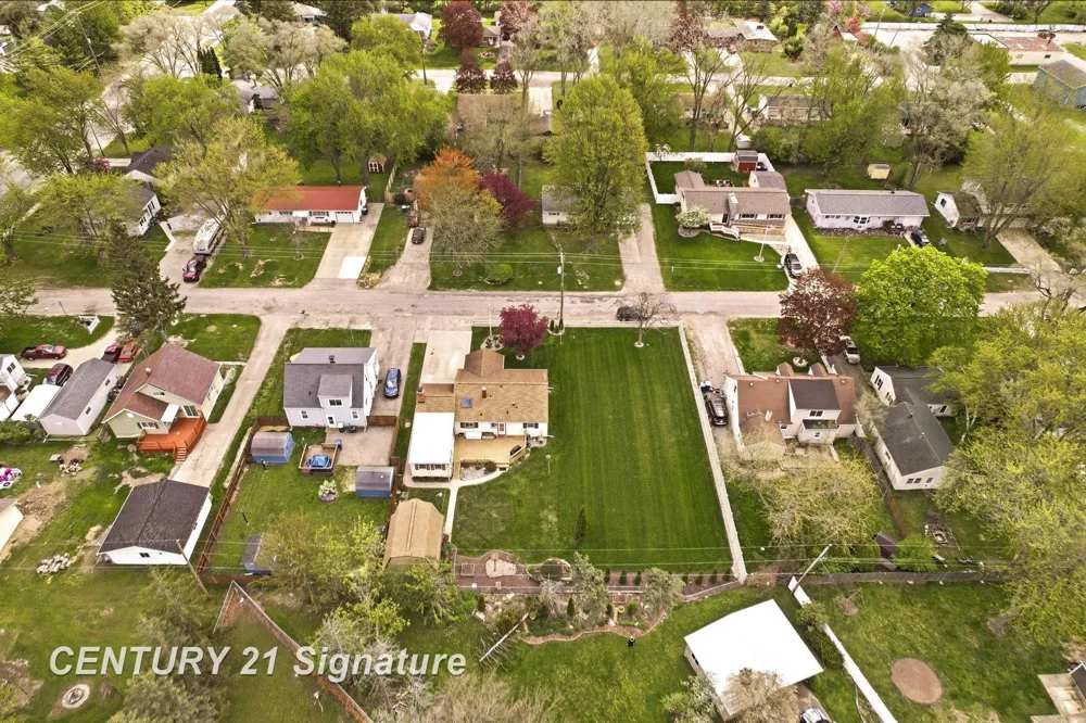 2961 Johns Drive Saginaw Charter Township, MI 48603