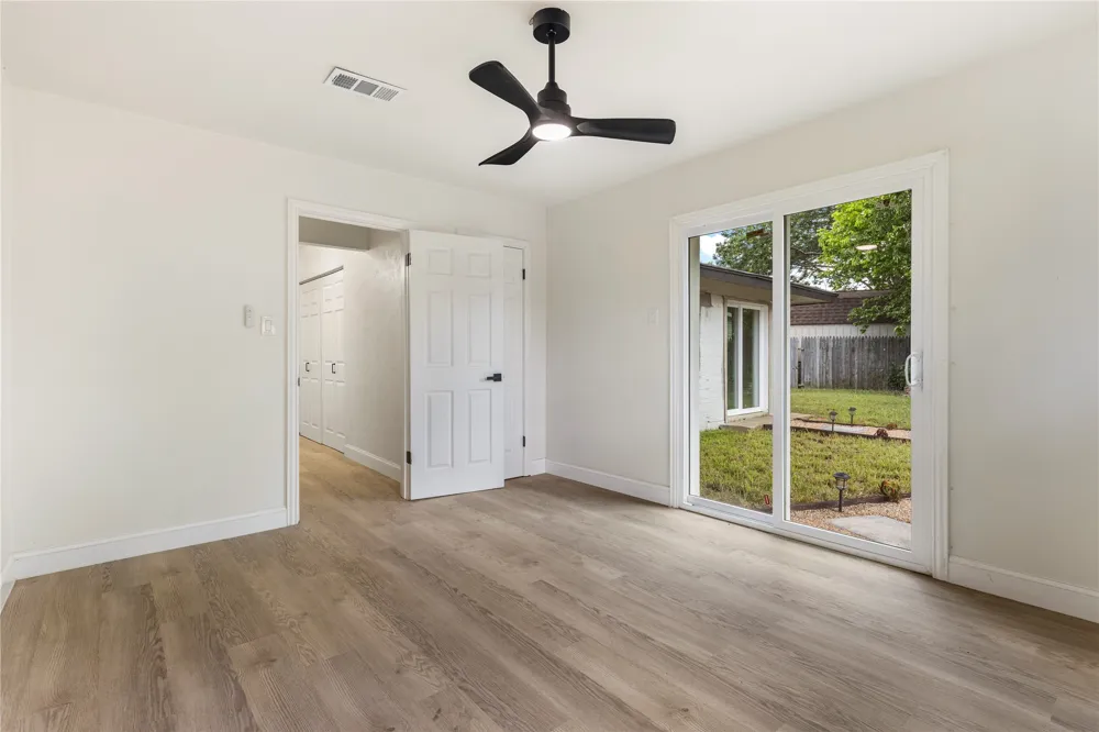 126 Sunnydale Lewisville, TX 75067