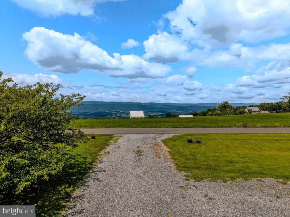 77 BOGART DRIVE Petersburg, WV 26847