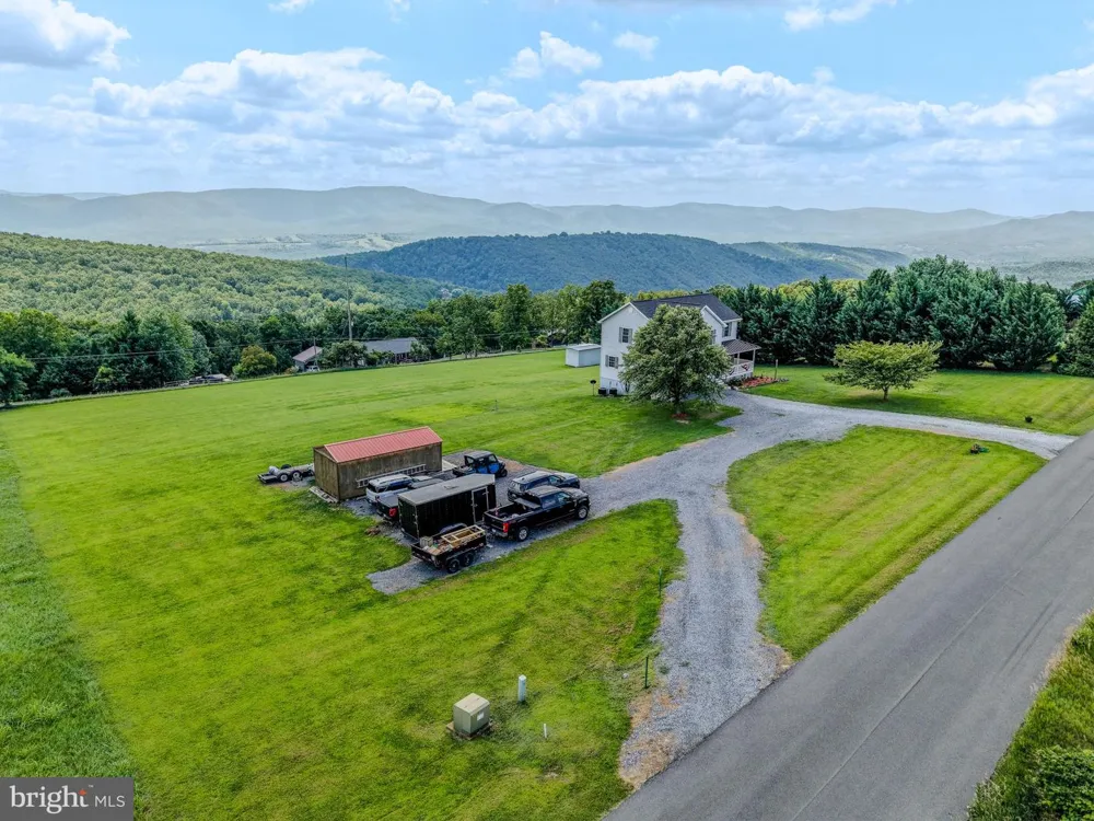 77 BOGART DRIVE Petersburg, WV 26847