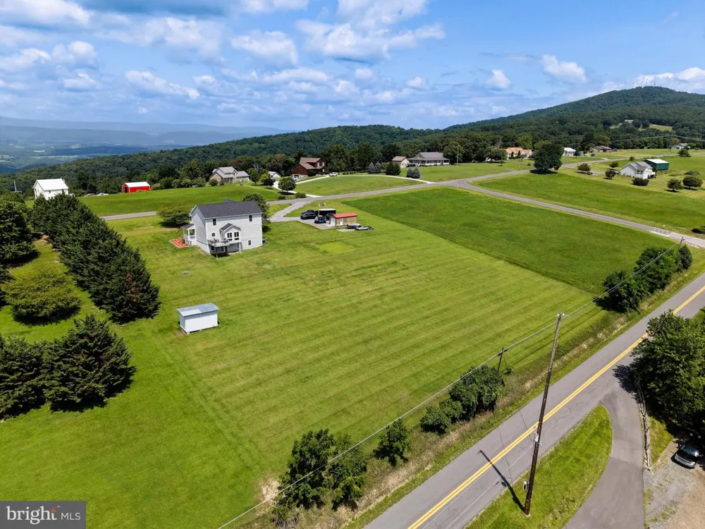77 BOGART DRIVE Petersburg, WV 26847