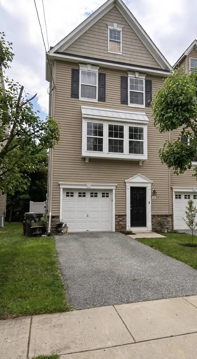 602 CINNAMINSON STREET Riverton, NJ 08077