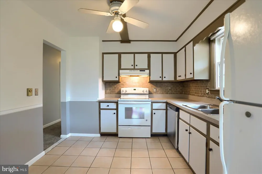 434 HOLLY STREET Elizabethtown, PA 17022