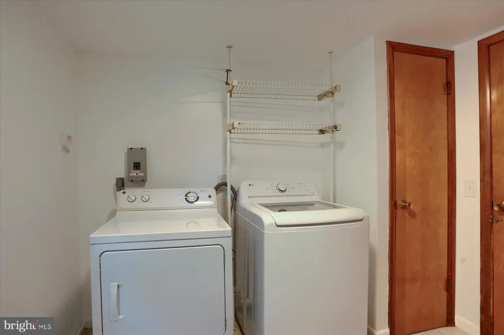 434 HOLLY STREET Elizabethtown, PA 17022