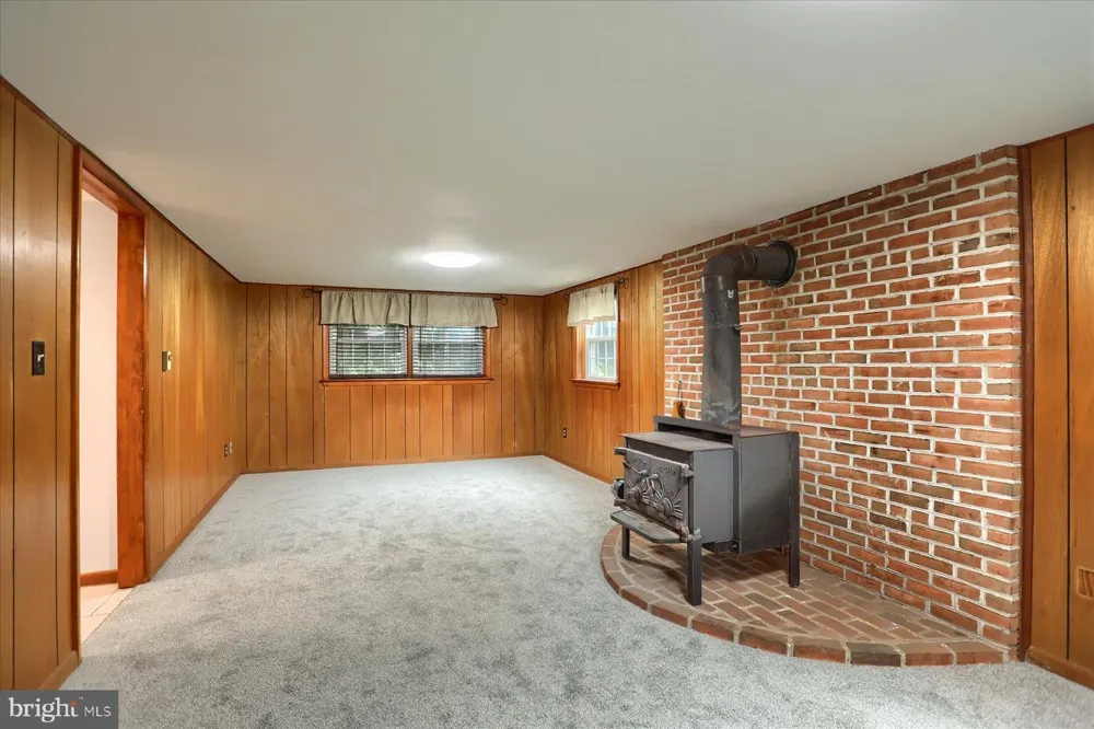 434 HOLLY STREET Elizabethtown, PA 17022